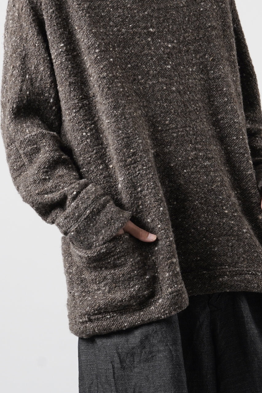 画像をギャラリービューアに読み込む, KLASICA "LIM" POCKET MOCK NECK JUMPER / NATURAL COLORED SHEEP NON DYED WOOL JERSEY (TAUPE)