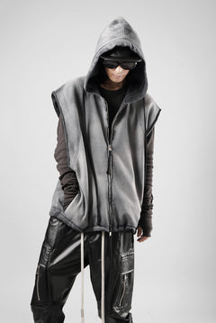 画像をギャラリービューアに読み込む, thom/krom OVERSIZED SLEEVELESS ZIP UP HOODIE / SOFT COTTON SWEAT (GREY STONE WASH SPRAY)