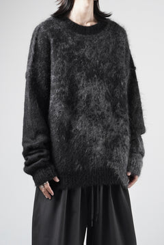 Load image into Gallery viewer, ISABEL BENENATO Mohair Crew-Neck Sweater with Abstract Pattern (BLACK)