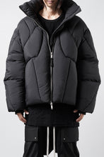 画像をギャラリービューアに読み込む, thom/krom OVERSIZED HIGH NECK JACKET / WARM PUFFER (BLACK)