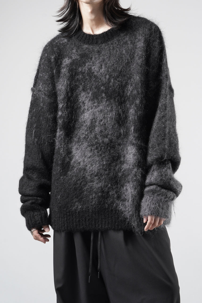 Load image into Gallery viewer, ISABEL BENENATO Mohair Crew-Neck Sweater with Abstract Pattern (BLACK)
