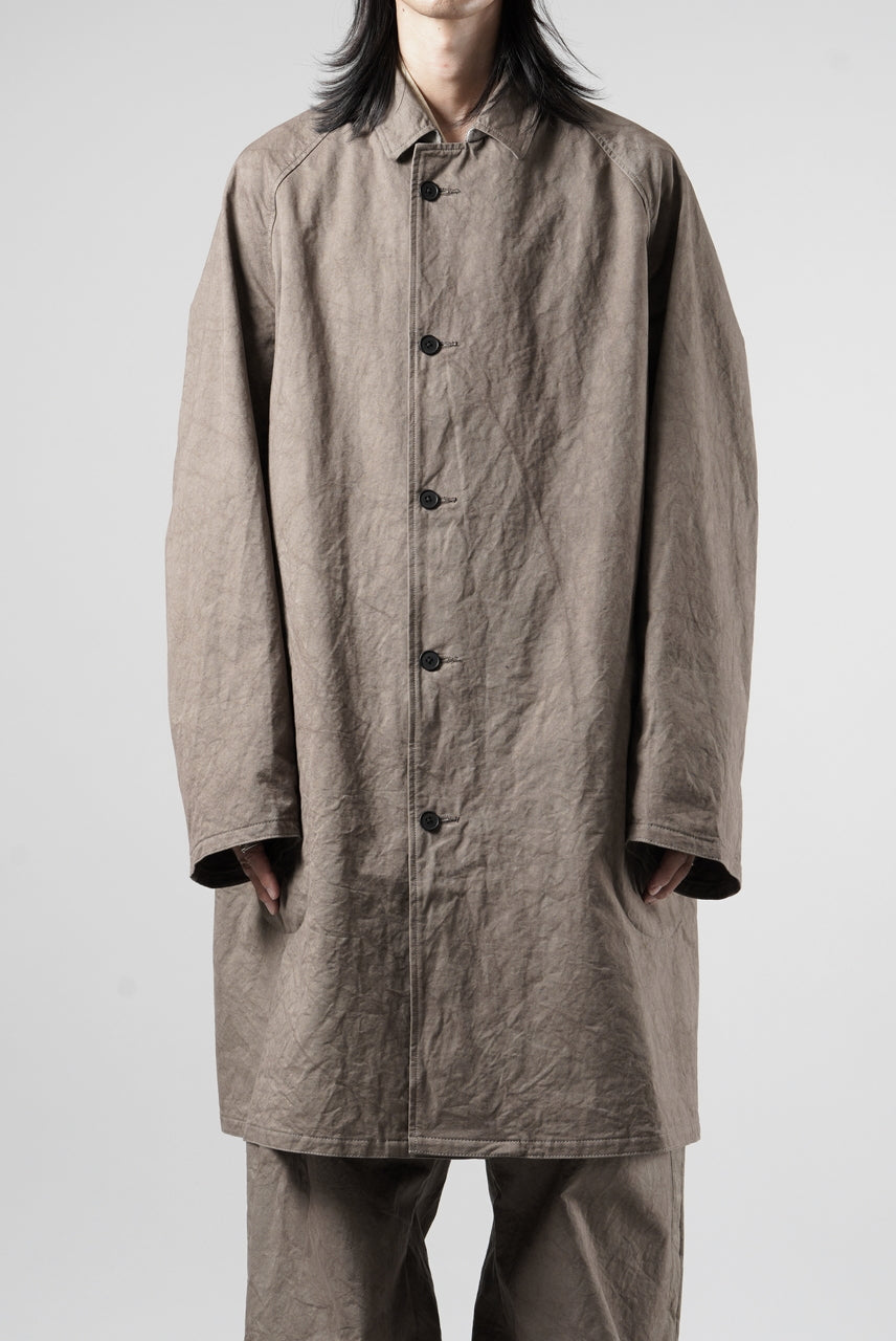 Load image into Gallery viewer, KLASICA "GHOST Ⅱ" SINGLE LAYER BALMACAAN COAT / HAND DYED HIGH DENSITY TWILL (DUST)