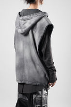 画像をギャラリービューアに読み込む, thom/krom OVERSIZED SLEEVELESS ZIP UP HOODIE / SOFT COTTON SWEAT (GREY STONE WASH SPRAY)