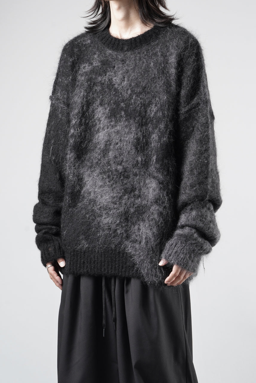 Load image into Gallery viewer, ISABEL BENENATO Mohair Crew-Neck Sweater with Abstract Pattern (BLACK)