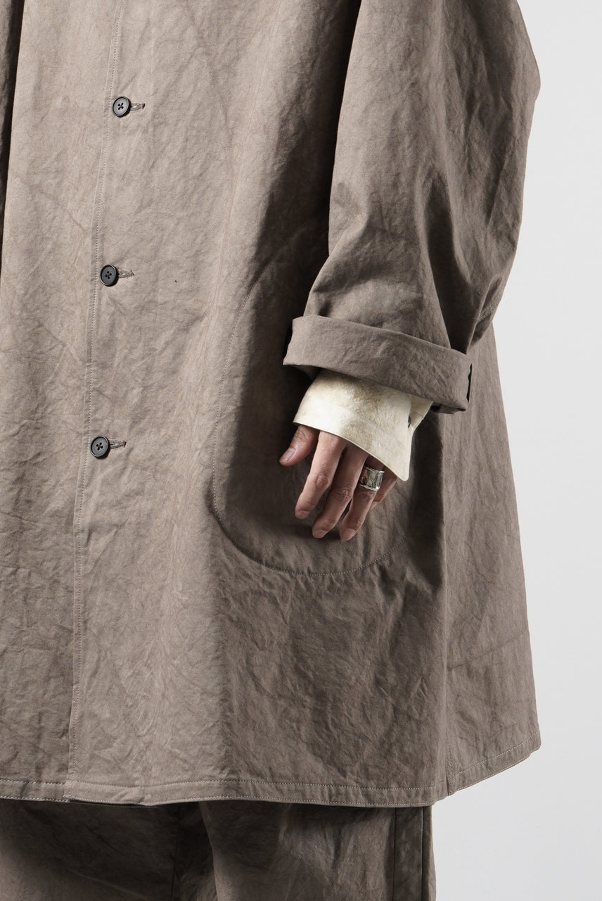 Load image into Gallery viewer, KLASICA "GHOST Ⅱ" SINGLE LAYER BALMACAAN COAT / HAND DYED HIGH DENSITY TWILL (DUST)