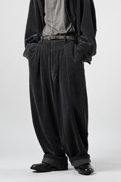 画像をギャラリービューアに読み込む, KLASICA "PACE-CD" WIDE AND TAPERED SILENT TROUSERS / HI-SOFT FINISHED 5-WALE CORDUROY (IRON)
