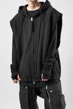 画像をギャラリービューアに読み込む, thom/krom OVERSIZED SLEEVELESS ZIP UP HOODIE / SOFT COTTON SWEAT (BLACK)