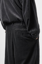 画像をギャラリービューアに読み込む, KLASICA "PACE-CD" WIDE AND TAPERED SILENT TROUSERS / HI-SOFT FINISHED 5-WALE CORDUROY (IRON)