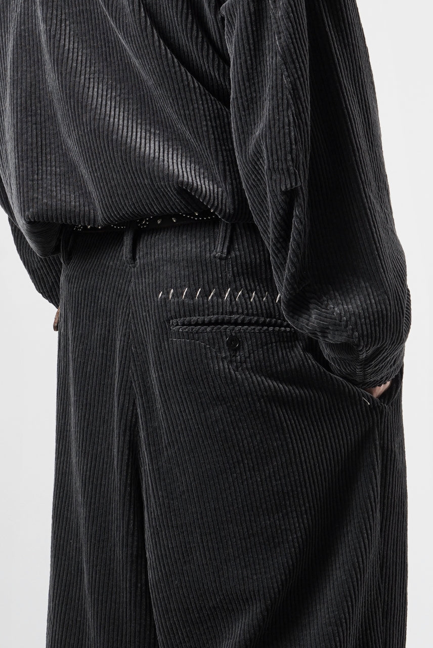 画像をギャラリービューアに読み込む, KLASICA "PACE-CD" WIDE AND TAPERED SILENT TROUSERS / HI-SOFT FINISHED 5-WALE CORDUROY (IRON)