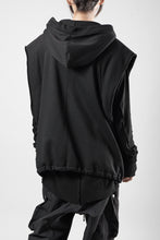 画像をギャラリービューアに読み込む, thom/krom OVERSIZED SLEEVELESS ZIP UP HOODIE / SOFT COTTON SWEAT (BLACK)