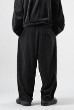 画像をギャラリービューアに読み込む, KLASICA "PACE-CD" WIDE AND TAPERED SILENT TROUSERS / HI-SOFT FINISHED 5-WALE CORDUROY (IRON)