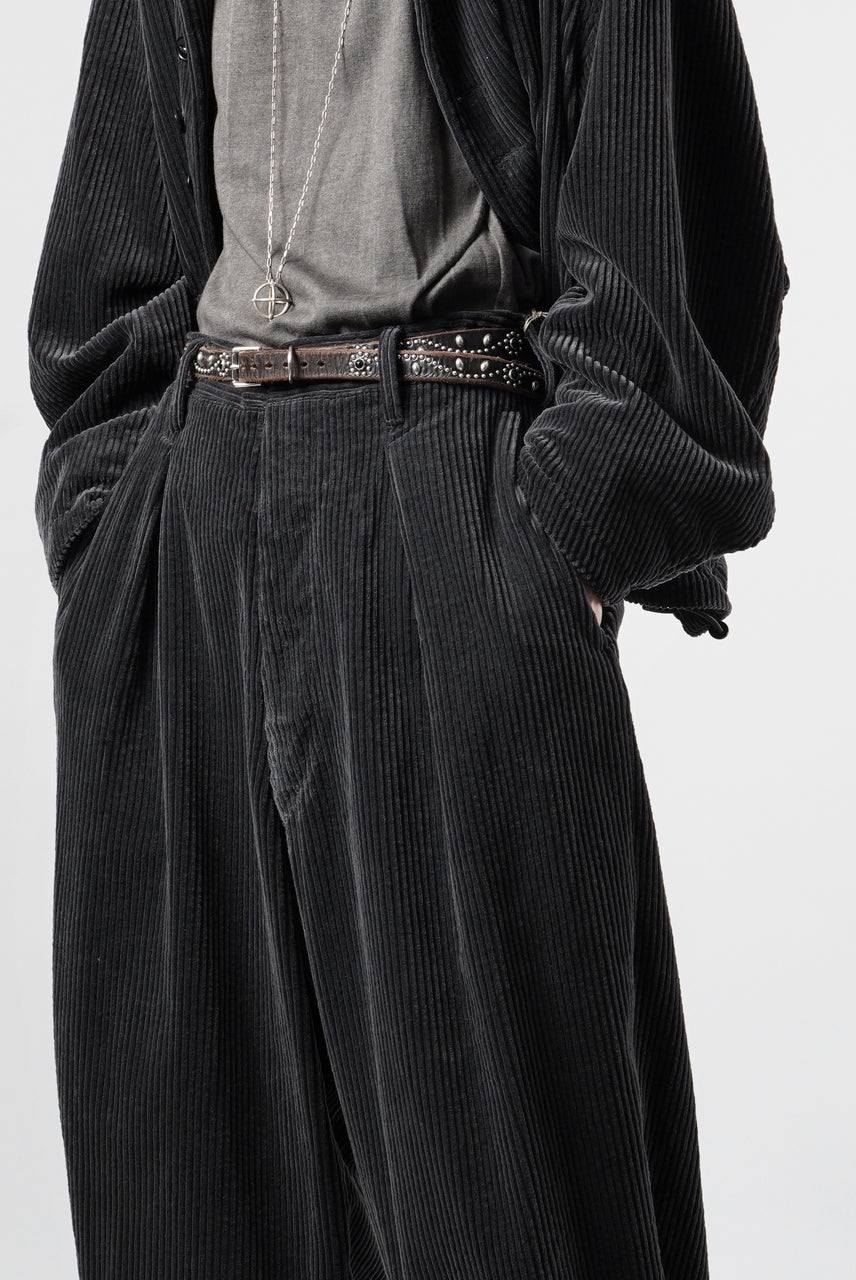 画像をギャラリービューアに読み込む, KLASICA "PACE-CD" WIDE AND TAPERED SILENT TROUSERS / HI-SOFT FINISHED 5-WALE CORDUROY (IRON)