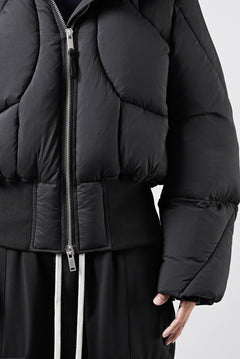 画像をギャラリービューアに読み込む, thom/krom HIGH NECK &amp; BIG HOODIE JACKET / WARM PUFFER (BLACK)