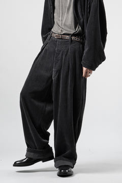画像をギャラリービューアに読み込む, KLASICA "PACE-CD" WIDE AND TAPERED SILENT TROUSERS / HI-SOFT FINISHED 5-WALE CORDUROY (IRON)