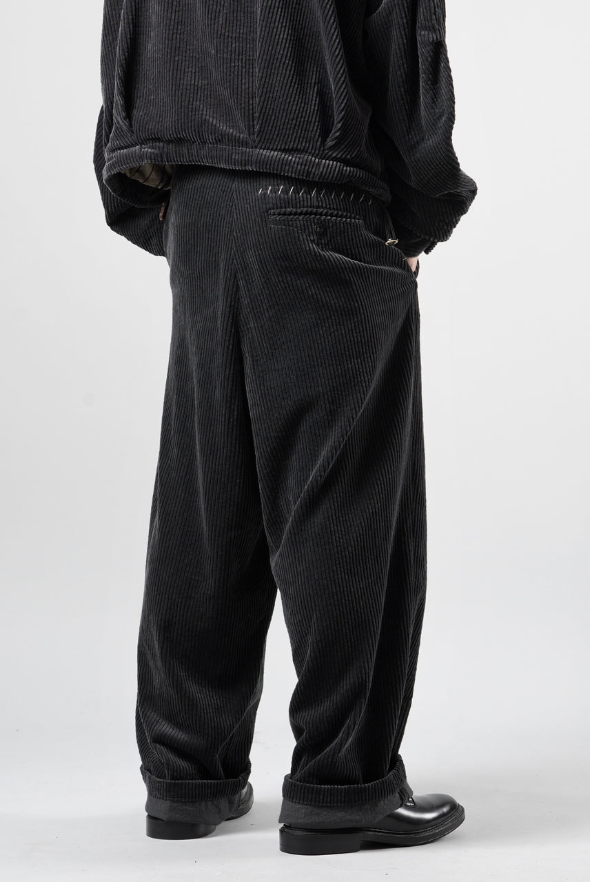 画像をギャラリービューアに読み込む, KLASICA "PACE-CD" WIDE AND TAPERED SILENT TROUSERS / HI-SOFT FINISHED 5-WALE CORDUROY (IRON)