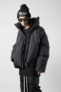 画像をギャラリービューアに読み込む, thom/krom OVERSIZED HIGH NECK JACKET / WARM PUFFER (BLACK)