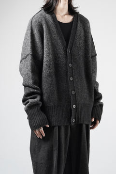 画像をギャラリービューアに読み込む, ISABEL BENENATO Yak Cardigan with Shaded Jacquard in Two Colours (GRAPHITE)