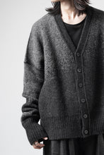 画像をギャラリービューアに読み込む, ISABEL BENENATO Yak Cardigan with Shaded Jacquard in Two Colours (GRAPHITE)
