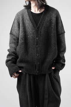 画像をギャラリービューアに読み込む, ISABEL BENENATO Yak Cardigan with Shaded Jacquard in Two Colours (GRAPHITE)
