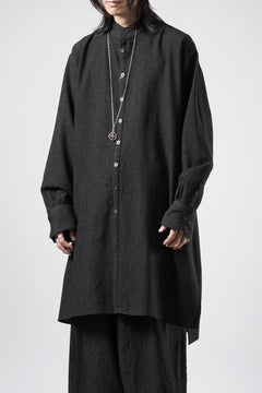 Load image into Gallery viewer, KLASICA "SH-042" STAND COLLAR LONG TAIL SHIRTS / AMBIENCE ANTIQUE DRAPER (CACAO NIB)