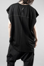 Load image into Gallery viewer, thom/krom FRENCH SLEEVE T-SHIRT / OVERSIZED FIT (BLACK)