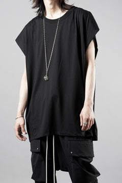 Load image into Gallery viewer, thom/krom FRENCH SLEEVE T-SHIRT / OVERSIZED FIT (BLACK)