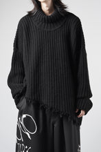 Load image into Gallery viewer, ISABEL BENENATO Wool Turtle-Neck Sweater width A Relaxed Fit and Asymmetrical Fringed Hem (BLACK)