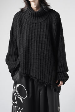 Load image into Gallery viewer, ISABEL BENENATO Wool Turtle-Neck Sweater width A Relaxed Fit and Asymmetrical Fringed Hem (BLACK)