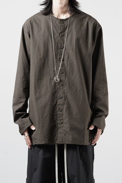 画像をギャラリービューアに読み込む, YUTA MATSUOKA collarless shirt / hard twist yarn horse cloth (dark brown)