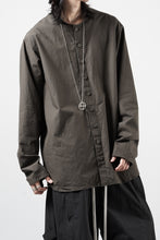 画像をギャラリービューアに読み込む, YUTA MATSUOKA collarless shirt / hard twist yarn horse cloth (dark brown)