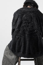 Load image into Gallery viewer, MASTERMIND WORLD SHAGGY CARDIGAN (BLACK)