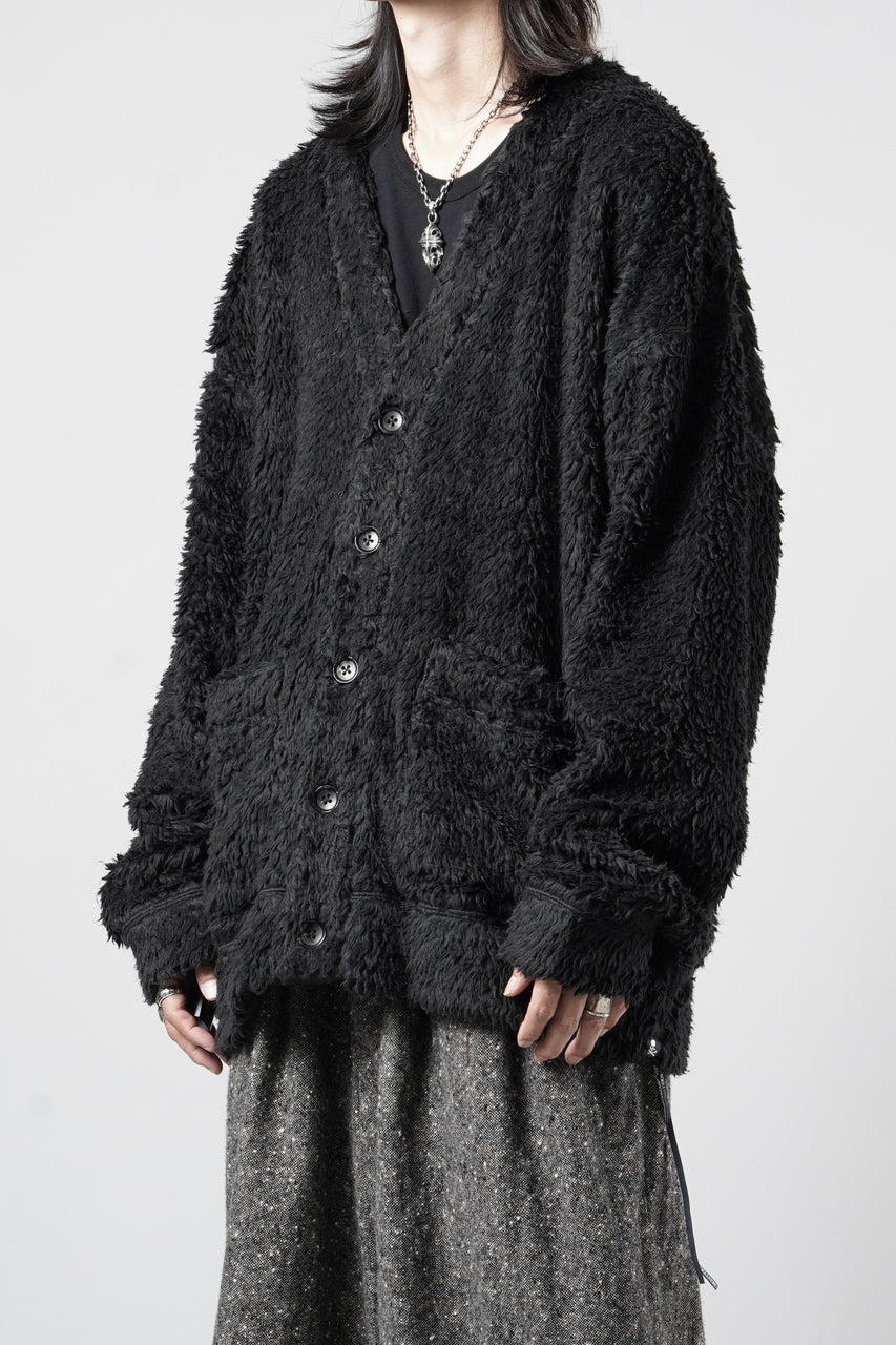 Load image into Gallery viewer, MASTERMIND WORLD SHAGGY CARDIGAN (BLACK)