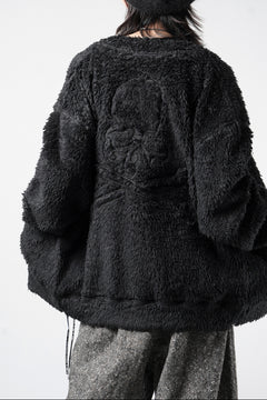 Load image into Gallery viewer, MASTERMIND WORLD SHAGGY CARDIGAN (BLACK)