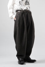 画像をギャラリービューアに読み込む, A TENTATIVE ATELIER exclusive Gale PLEAT WOOLEN PAINTER'S PANTS (DARK BROWN)