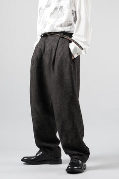 画像をギャラリービューアに読み込む, A TENTATIVE ATELIER exclusive Gale PLEAT WOOLEN PAINTER'S PANTS (DARK BROWN)