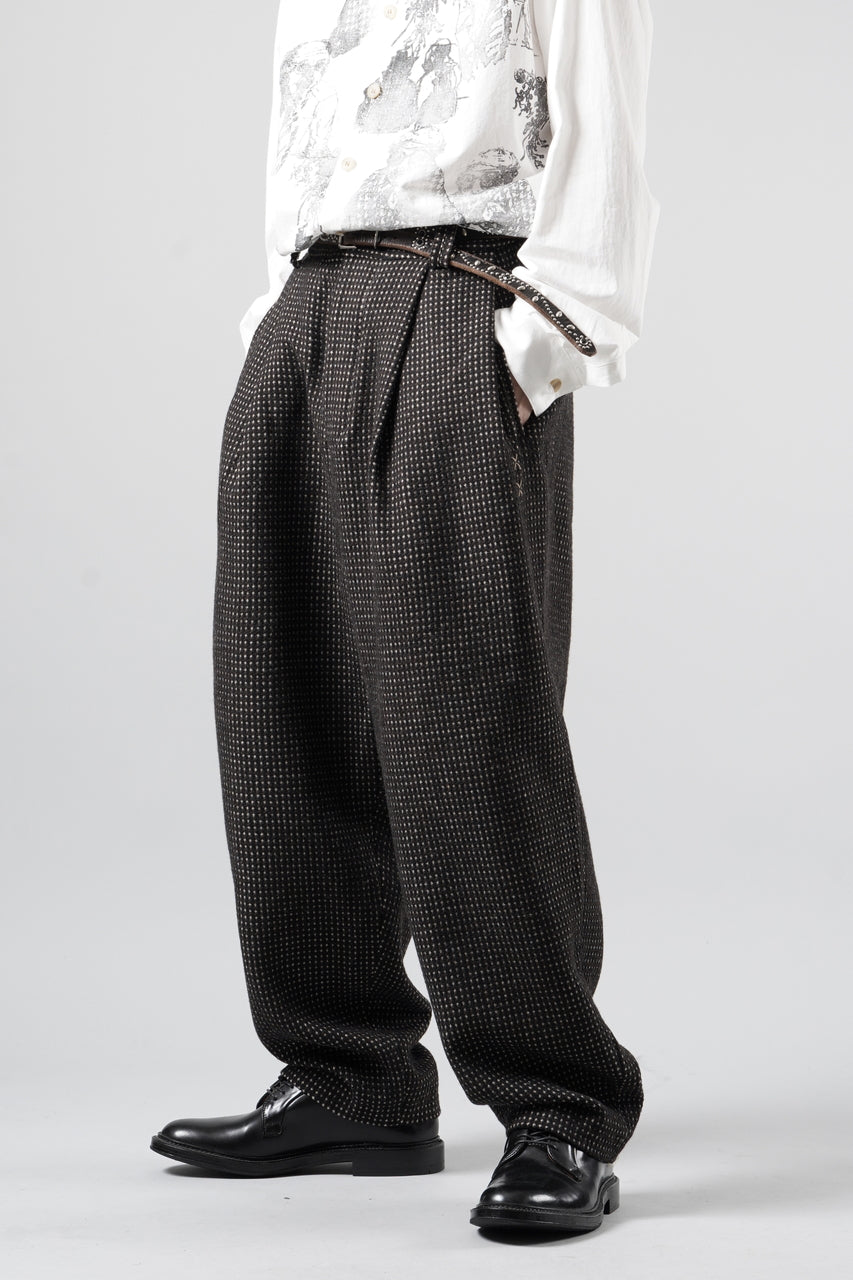 画像をギャラリービューアに読み込む, A TENTATIVE ATELIER exclusive Gale PLEAT WOOLEN PAINTER'S PANTS (DARK BROWN)