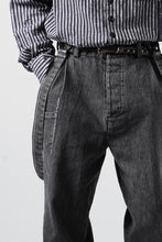 画像をギャラリービューアに読み込む, A TENTATIVE ATELIER exclusive George II PAINTER'S CROSS BAND PANTS (WASHED BLACK STRIPE)