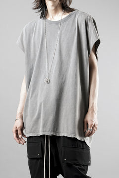 Load image into Gallery viewer, thom/krom FRENCH SLEEVE T-SHIRT / OVERSIZED FIT (DARK USED GREY)