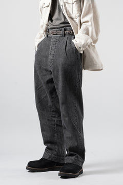 画像をギャラリービューアに読み込む, A TENTATIVE ATELIER exclusive Gysin HAND STITCHES BUCKLE PANTS (WASHED BLACK STRIPE)