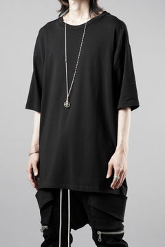 画像をギャラリービューアに読み込む, thom/krom ROUND NECK T-SHIRT / RELAXED FIT (BLACK)