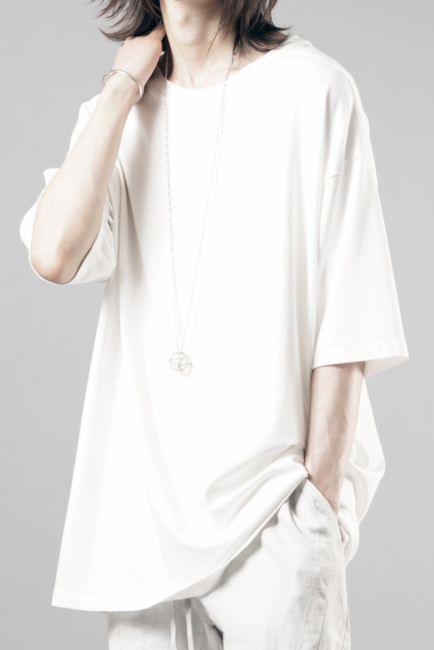 Load image into Gallery viewer, thom/krom ROUND NECK T-SHIRT / RELAXED FIT (OFF WHITE)