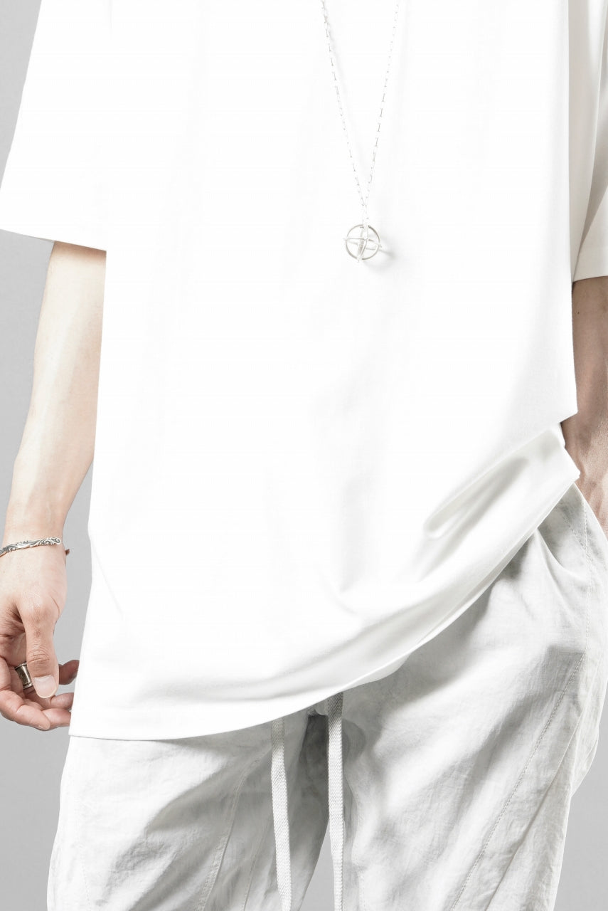 Load image into Gallery viewer, thom/krom ROUND NECK T-SHIRT / RELAXED FIT (OFF WHITE)