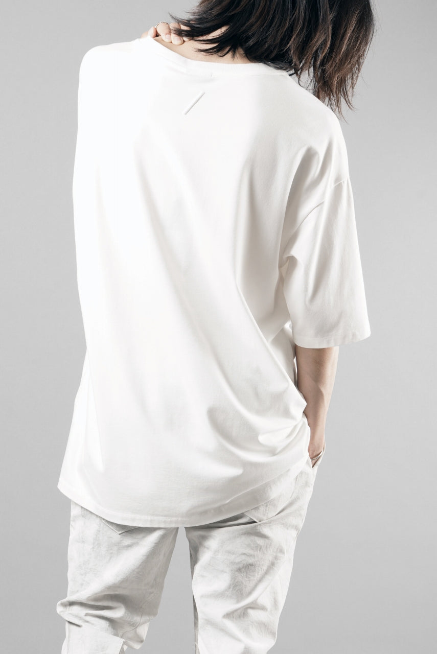 Load image into Gallery viewer, thom/krom ROUND NECK T-SHIRT / RELAXED FIT (OFF WHITE)