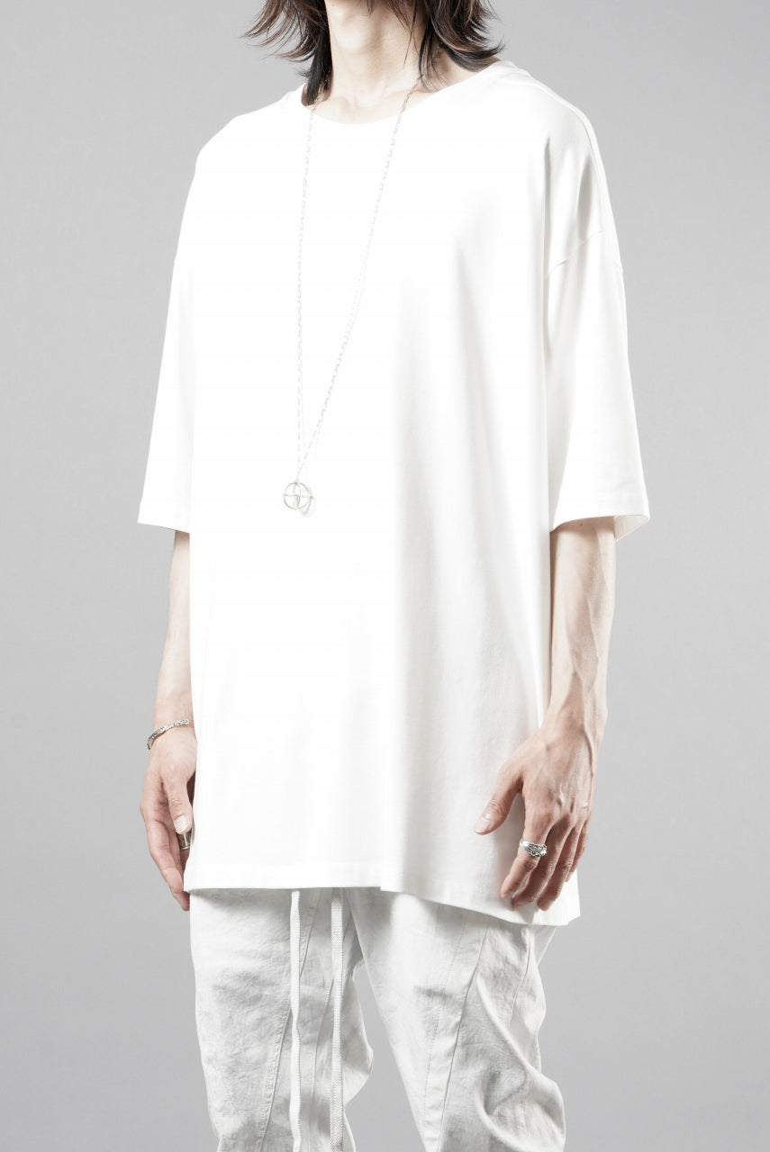 Load image into Gallery viewer, thom/krom ROUND NECK T-SHIRT / RELAXED FIT (OFF WHITE)