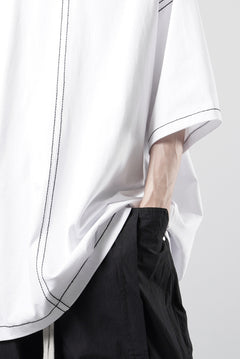 画像をギャラリービューアに読み込む, OBLADI BLACK STITCHES ON WHITE T-SHIRT (WHITE)