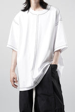 画像をギャラリービューアに読み込む, OBLADI BLACK STITCHES ON WHITE T-SHIRT (WHITE)