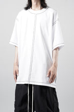 画像をギャラリービューアに読み込む, OBLADI BLACK STITCHES ON WHITE T-SHIRT (WHITE)