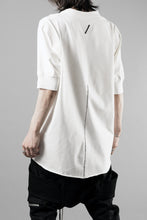 画像をギャラリービューアに読み込む, thom/krom STAND UP COLLAR T-SHIRT / STRETCH COTTON JERSEY (CREAM)