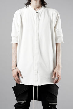 画像をギャラリービューアに読み込む, thom/krom STAND UP COLLAR T-SHIRT / STRETCH COTTON JERSEY (CREAM)