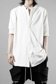 画像をギャラリービューアに読み込む, thom/krom STAND UP COLLAR T-SHIRT / STRETCH COTTON JERSEY (CREAM)